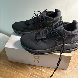 BRAND NEW On cloud shoes